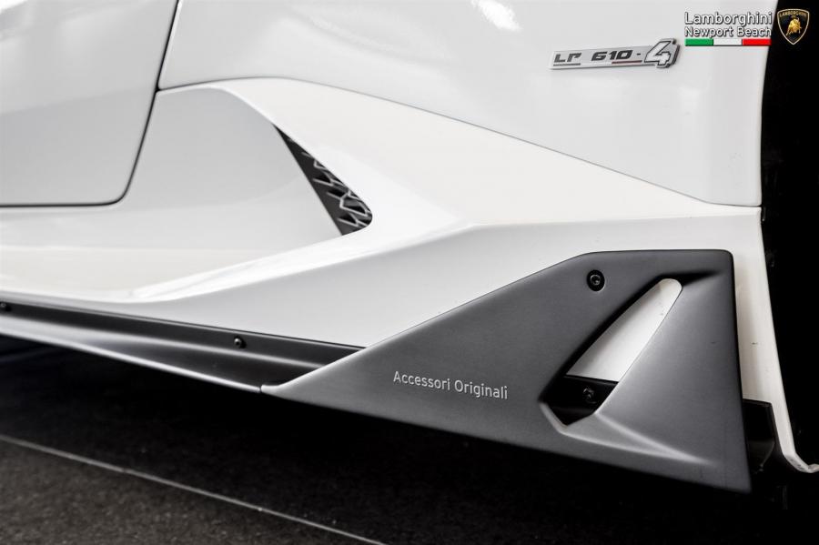 Детали экстерьера Lamborghini Huracan LP610-4 Bianco Monocerus 2016 года  (фото 8 из 15)